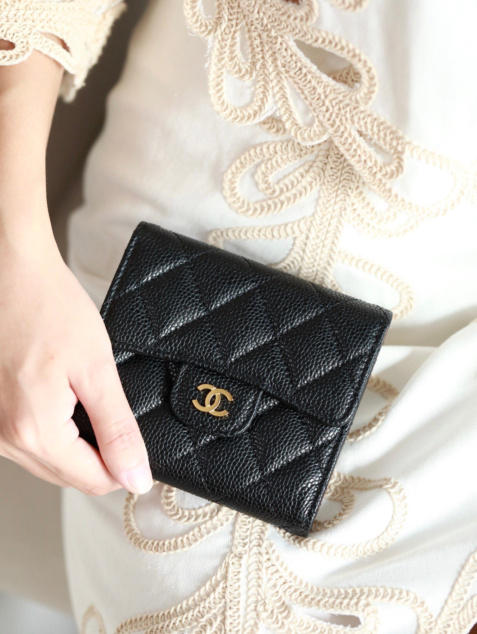 CHANEL FLAP CARD HOLDER 11.5 BLACK GRAINED CALFSKIN GOLD ICON