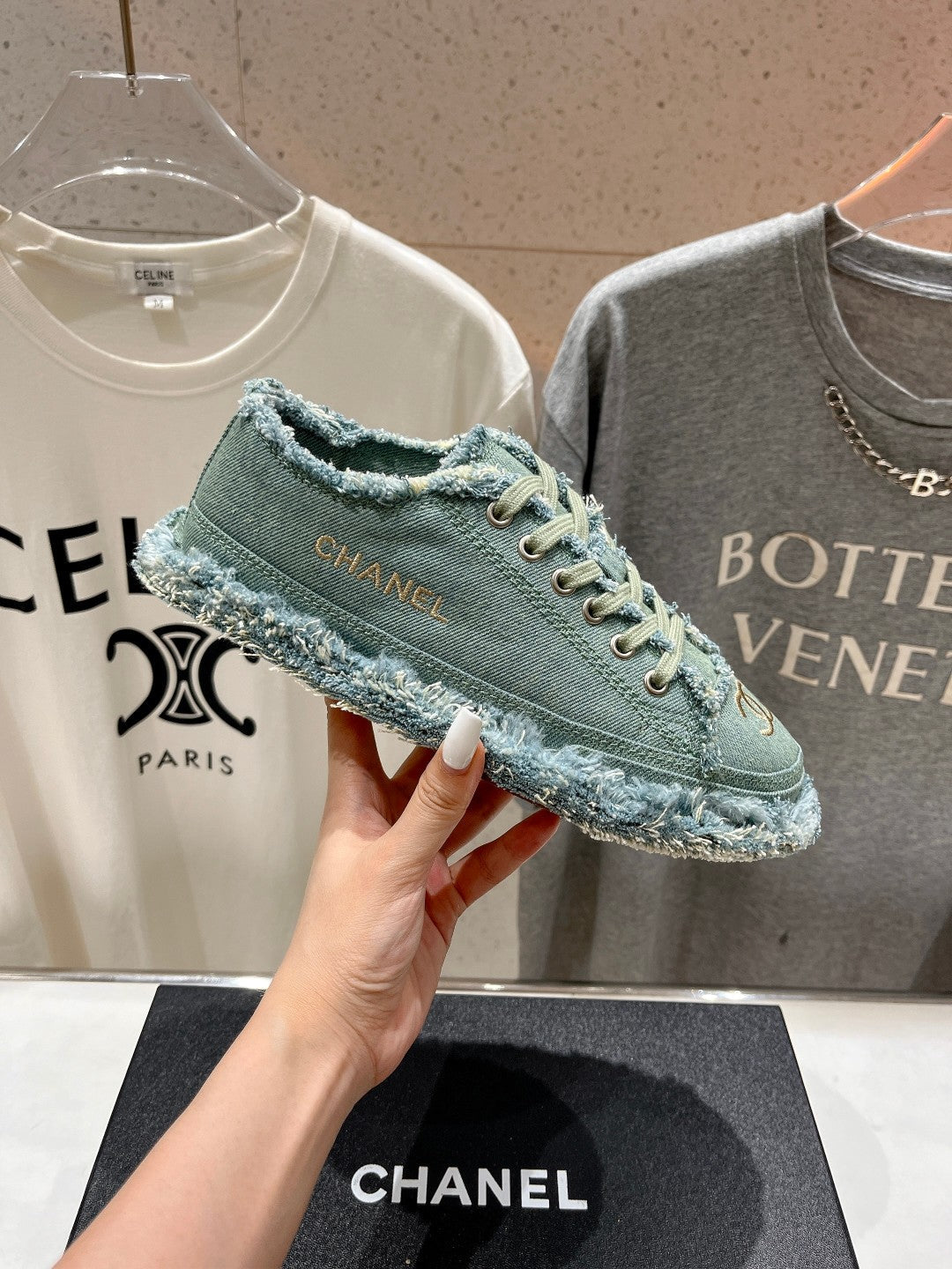 CHANEL SNEAKER ARCTIC BLUE DENIM